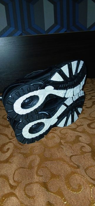 Чоловічі кросівки Bona