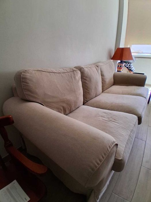Sofá 3 lugares IKEA, modelo EKTORP