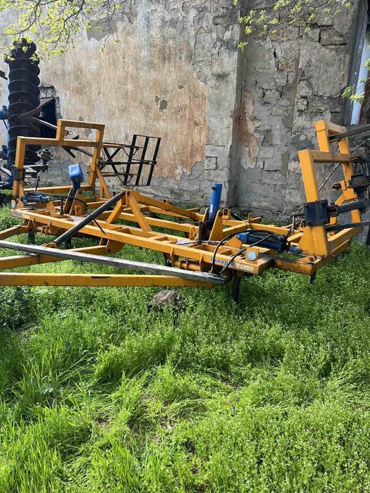 Культиватор глибокорозпушувач КПМ-4, чізельний культиватор КПМ - 6,