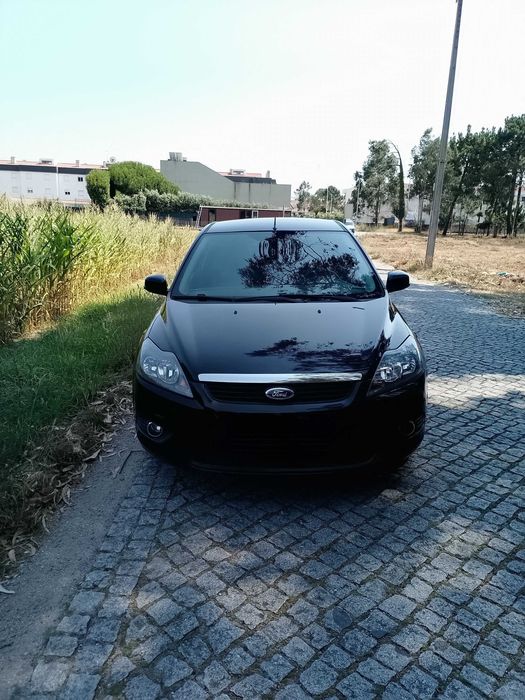 ford focus  sportvan