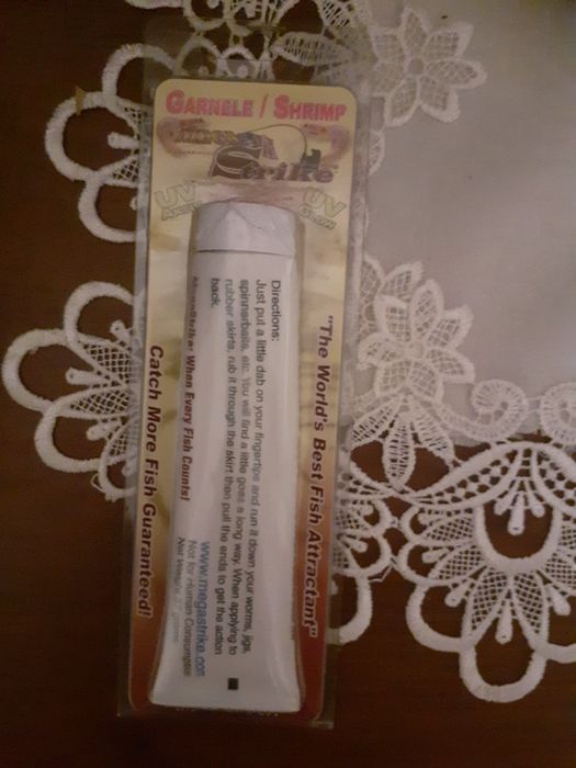 Aromat wedkarski, pasta