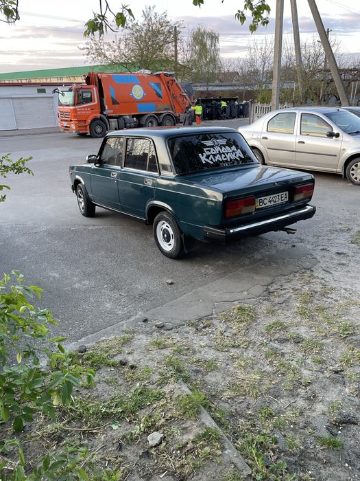 Автомобіль ВАЗ 2107