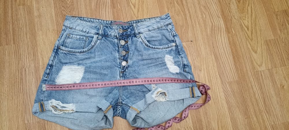 Джинсові шорти вживане