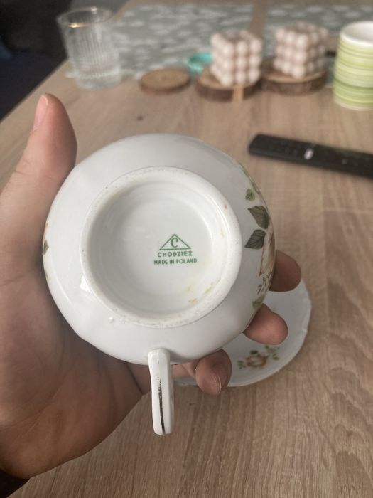 Filizanka z podstawka chodzież róża