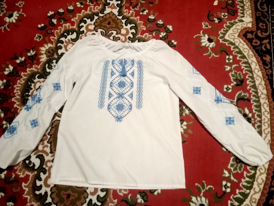 Вишиванка для дівчинки