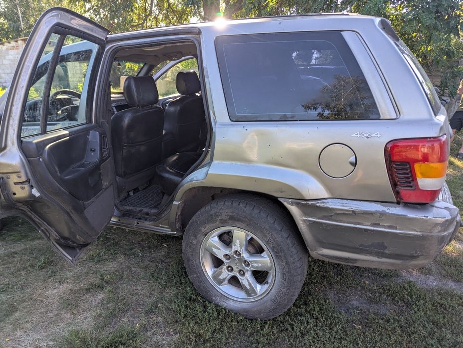 Продам автомобіль jeep