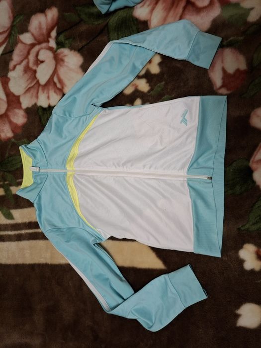 Продам оригінальну фліску толстовку  хs 150