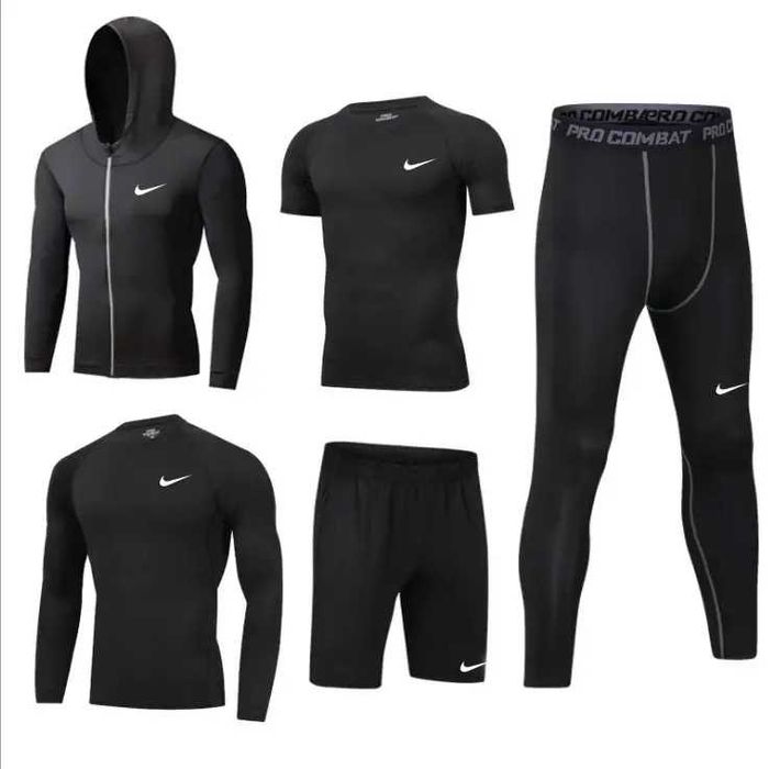 Комплект Nike 5 в 1 : Худі, Шорти, Рашгард, Футболка та Легінси.