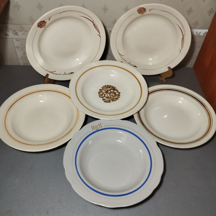 Статуетки старинные, фарфор , винтаж