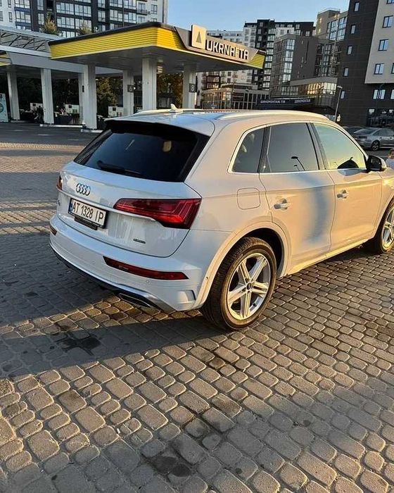 Продам Audi Q5 2022  Quattro  S-Line