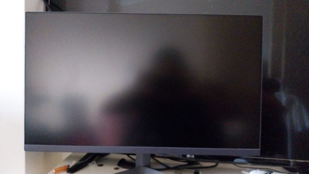 Monitor LG 27" 180hz HDR10 1MS em óptimo estado -  27gs50f-b