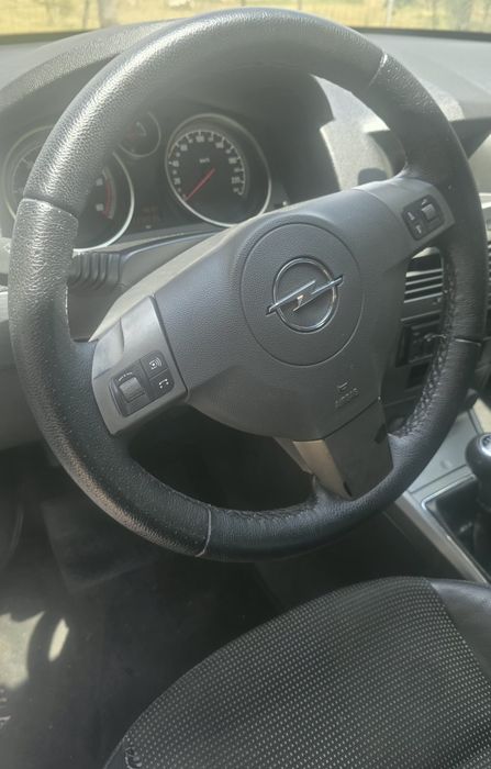 Opel astra  2005