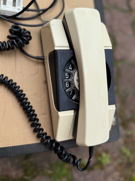 Telefon stacjonarny-Bratek