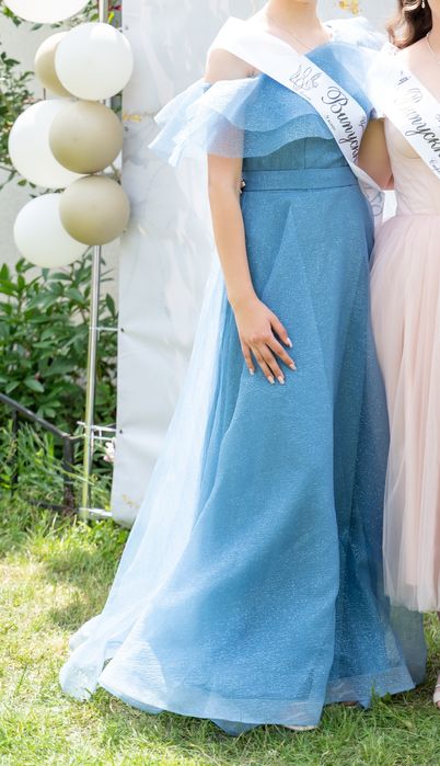 Сукня на Випускний