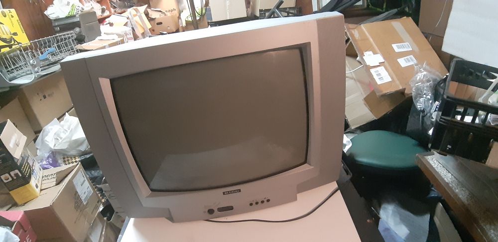 Sete TVs a funcionar bem