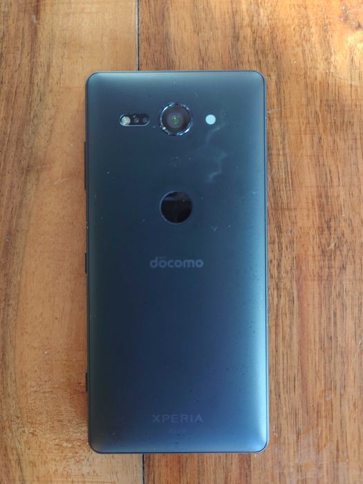 Продам Sony Xperia XZ2 compact 4/64Gb (So-05k)