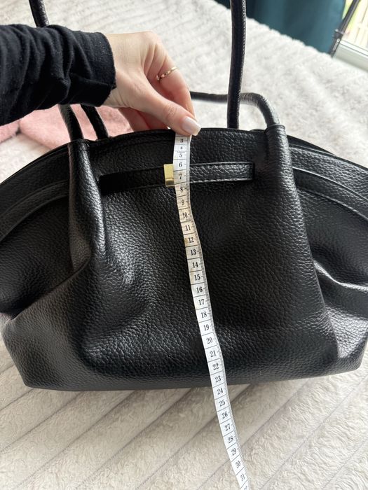 Сумка чорна містка