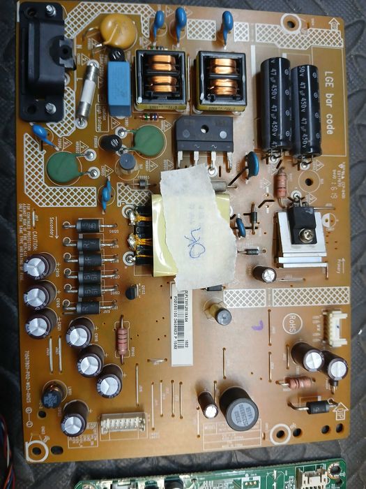 PEÇAS - TV LED 32" - LG 32LH500D - com Ecrã Danificado!! - 2