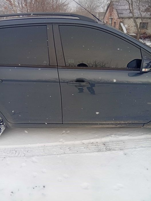 Форд фокус універсал