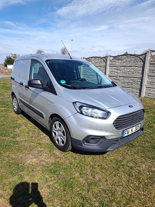 Ford transit courier