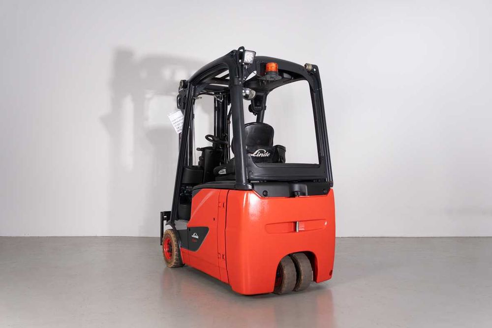 Linde E16H – Empilhador Elétrico 1.600 kg | usado