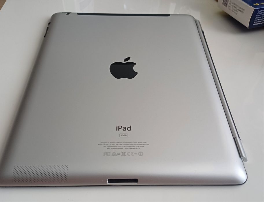 Apple iPAD A1396 32gb komunikuje sie iPhone iPOD