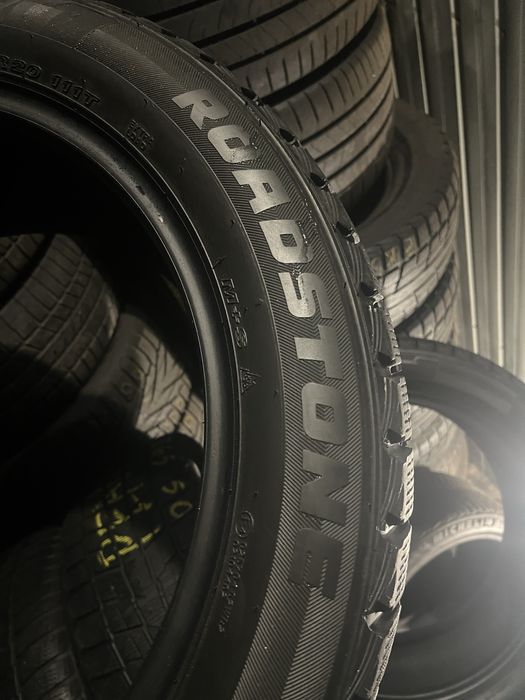 666 Корейские зимние шины R20 265/50 Roadstone