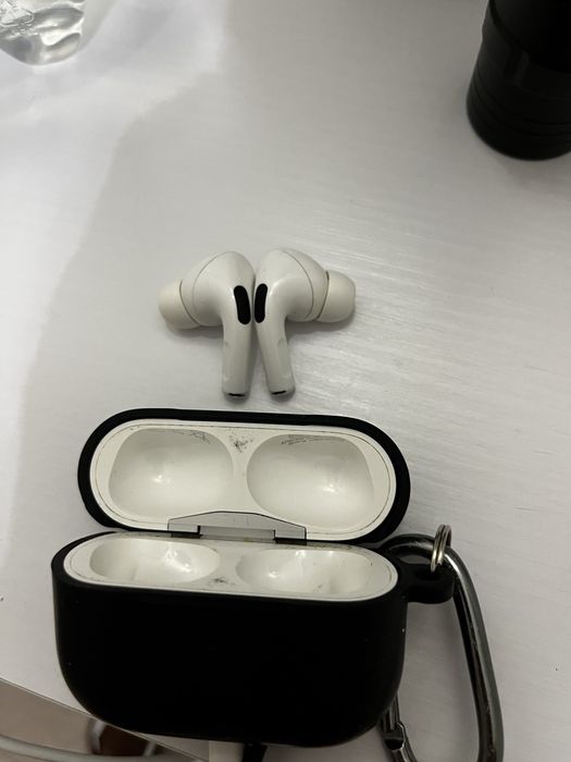 Airpods pro 1-го покоління