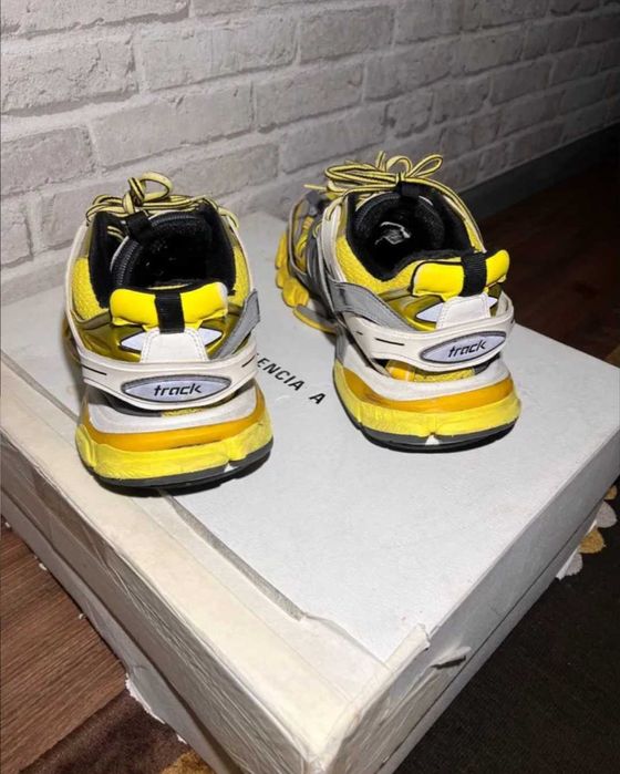 Balenciaga траки