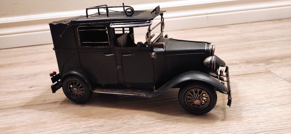 blaszana zabawka auto metalowy samochod autko dlugosc 28 cm