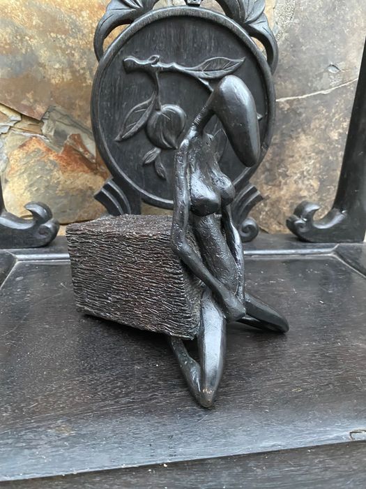 Escultura Bronze Modernista Assinada Portela 19 cm 2,100 Kg 2003