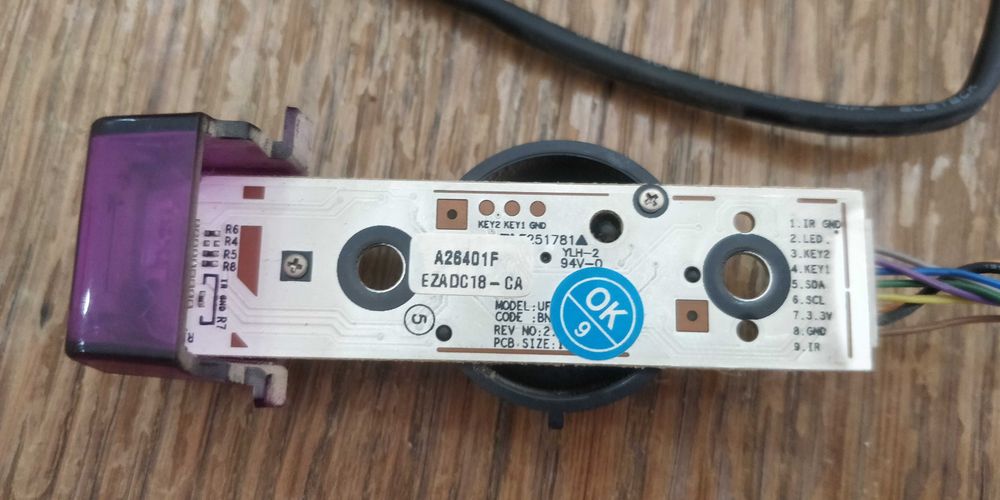 Samsung UE 46F6500 część włącznik i to co na zdęciach