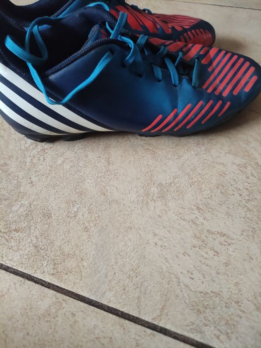 Sprzedam korki do gry w piłkę 37