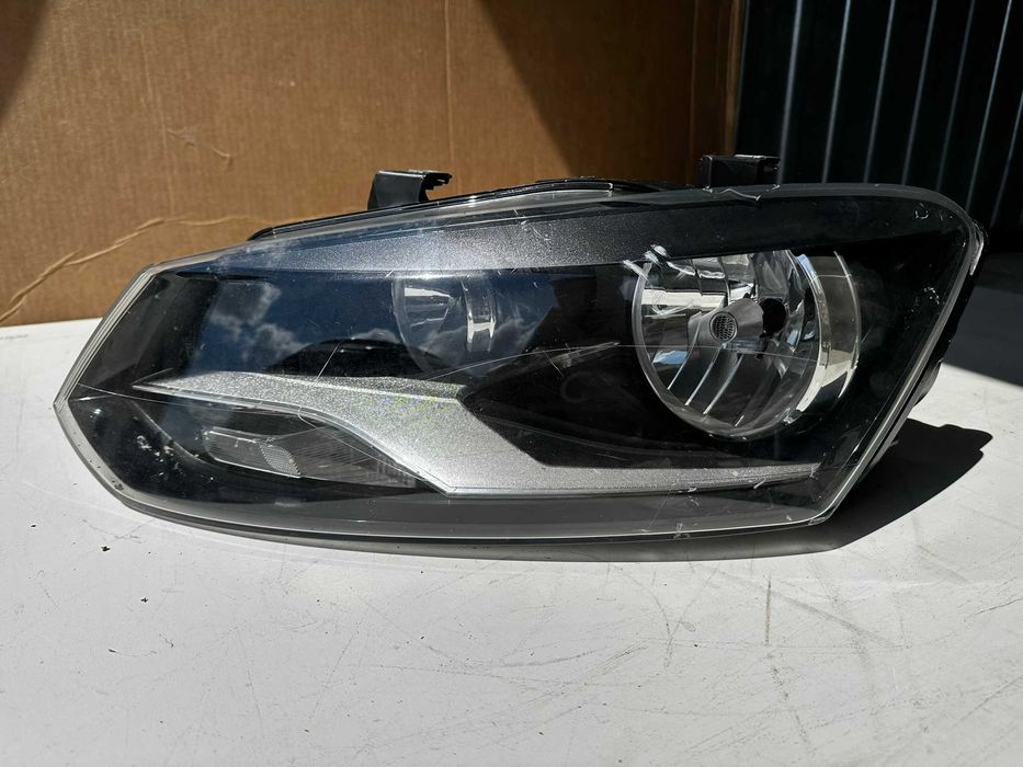 Lampa przednia lewa Volkswagen Polo 6R V lewy przód