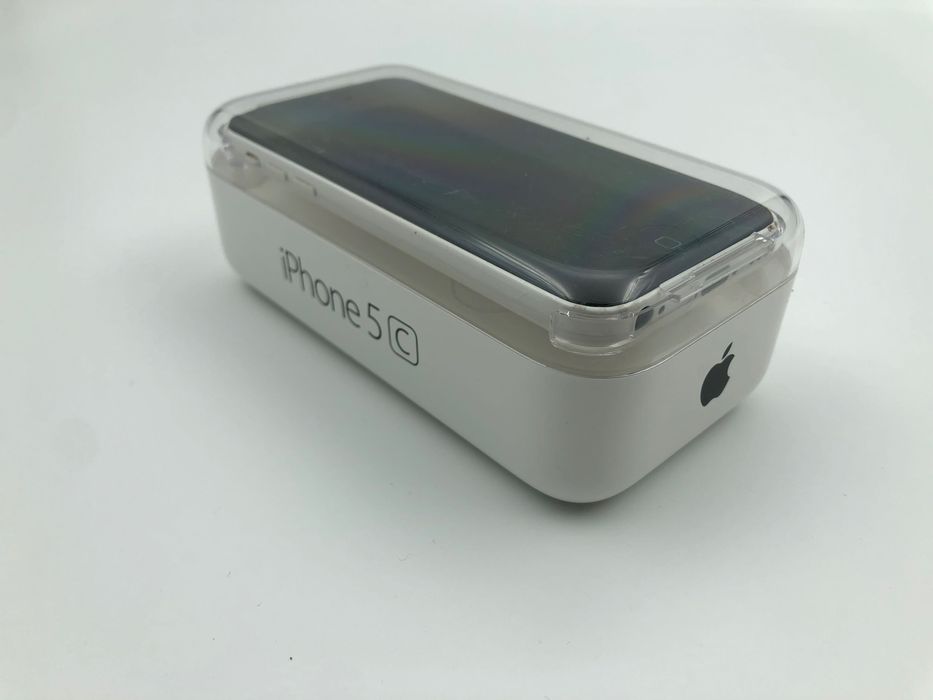 iPhone 5c White + Apple Case64752032763267121