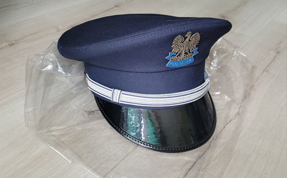 NOWA czapka gabardynowa policja garnizonowa nowy wzór oficer podkomisarz komisarz nadkomisarz
