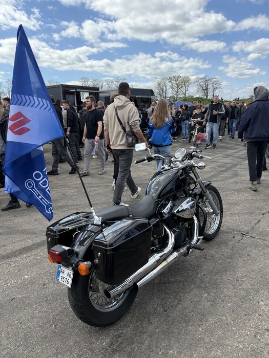 Honda VT400s (shadow)