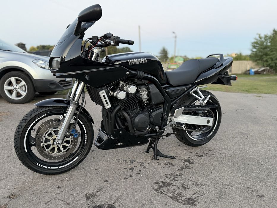 Продам Yamaha FZS600 fazer