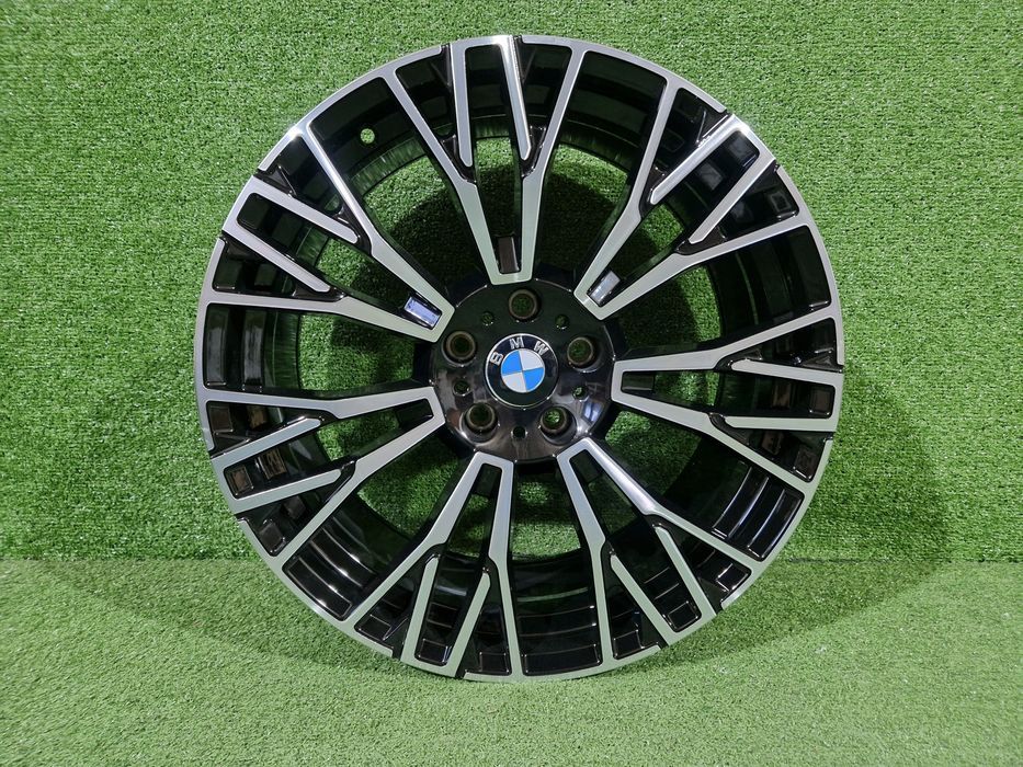 диски R22 стиль 745m 5 x 120 DIA74,1 BMW E53 E70 F15 DBM147