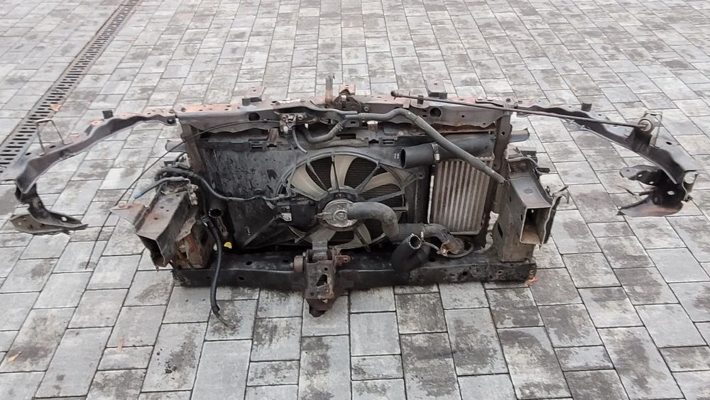 pas przedni wzmocnienie czołowe toyota auris i e15 diesel