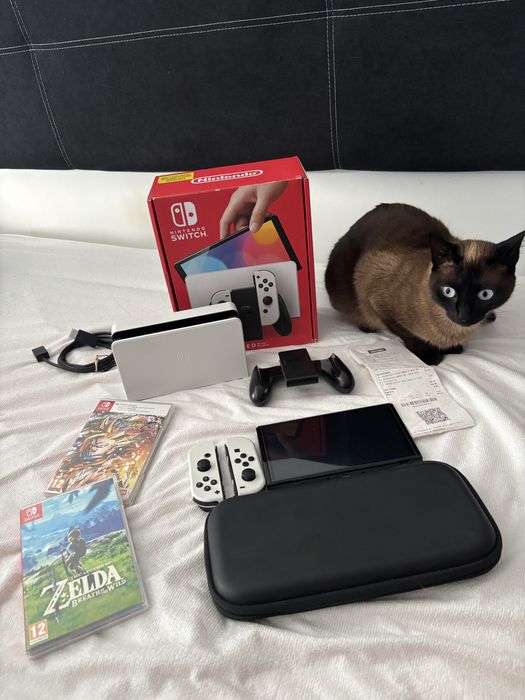 Nintendo Switch OLED Branca