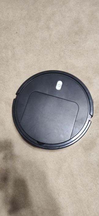 Робот пилосос на акумуляторі