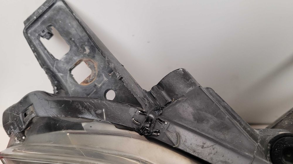 lampa lewa lub prawa citroen berlingo II