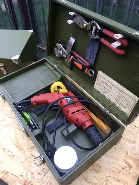 Ящик кейс для інструментів чемодан под инструмент перфоратор дрелька