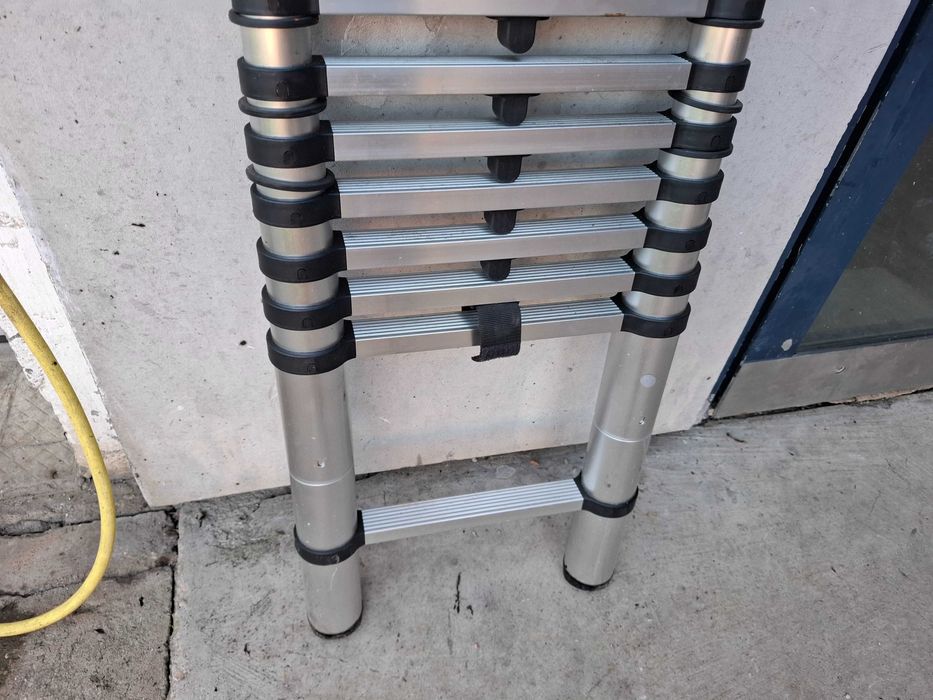Aluminiowa drabina teleskopowa - niemiecka