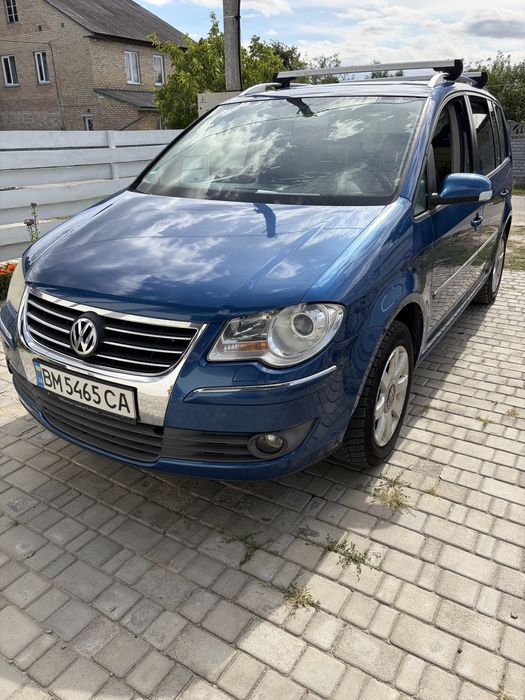 Продам Volkswagen Touran