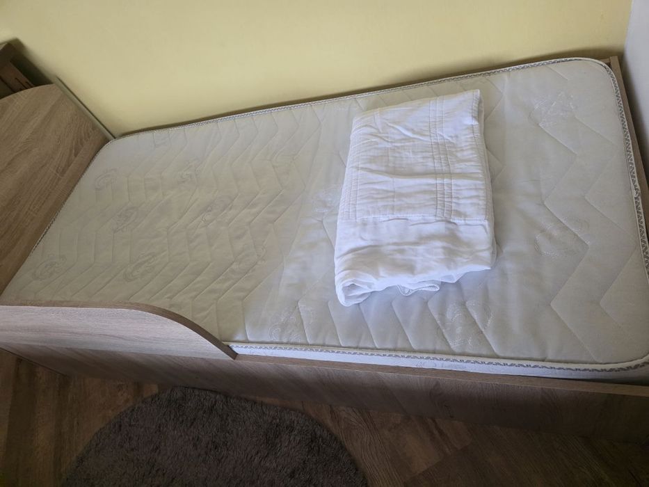 Ліжко дитяче з бортиком