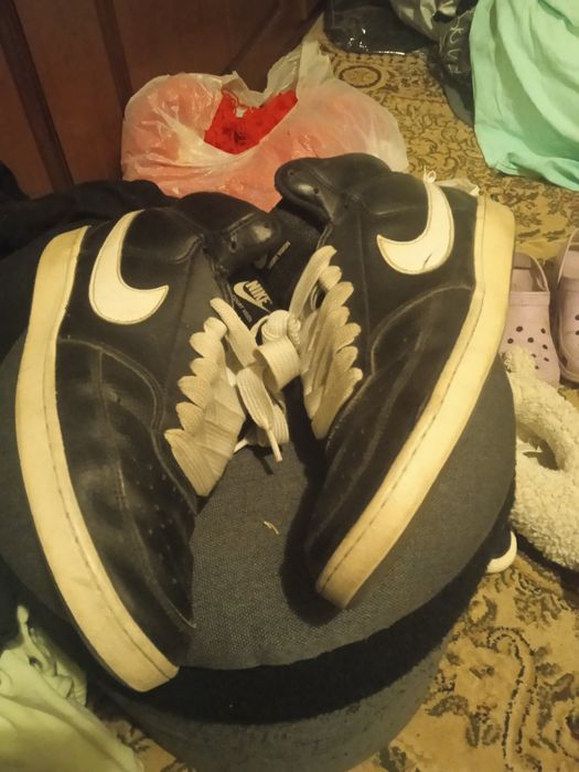 Продам взуття для хлопців