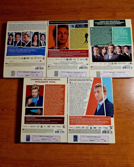 The Mentalist Series (Simon Baker) - 5 Seasons / 26 DVDs64398417652098121