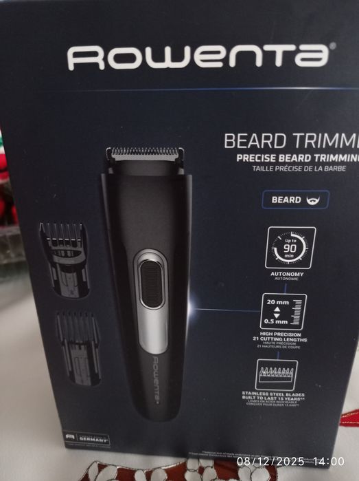 Máquina de aparar a barba como nova